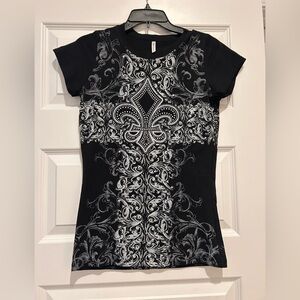 Black and White Graphic Women's Top